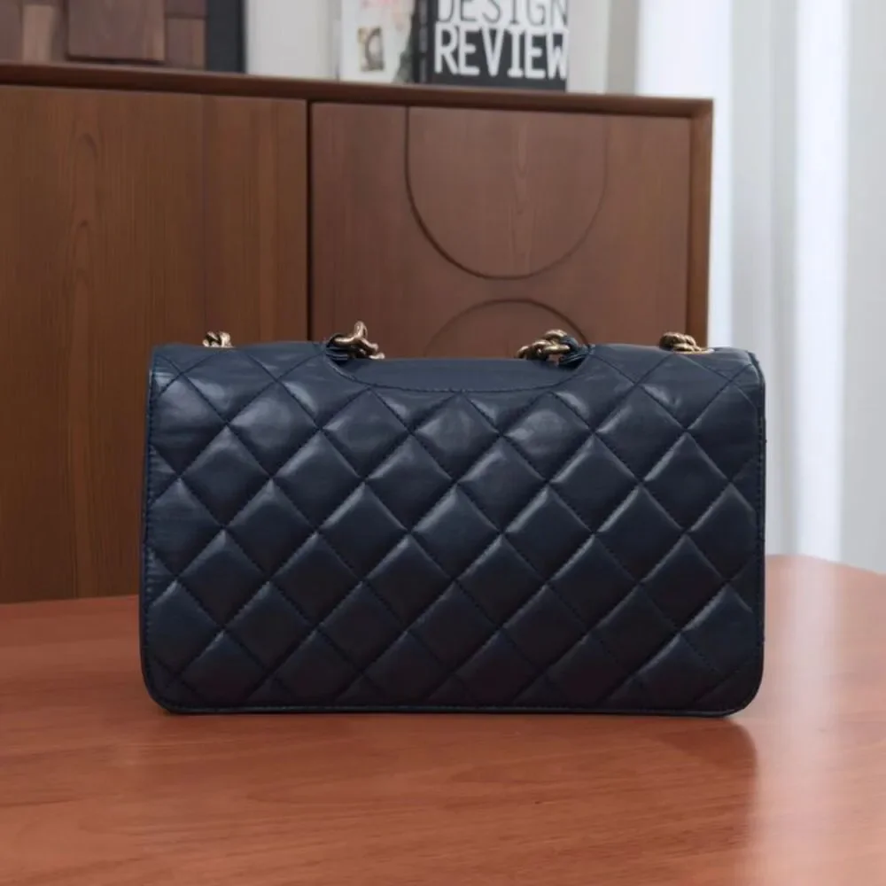 Chanel Women Pre-Loved Bag Very Good Condition